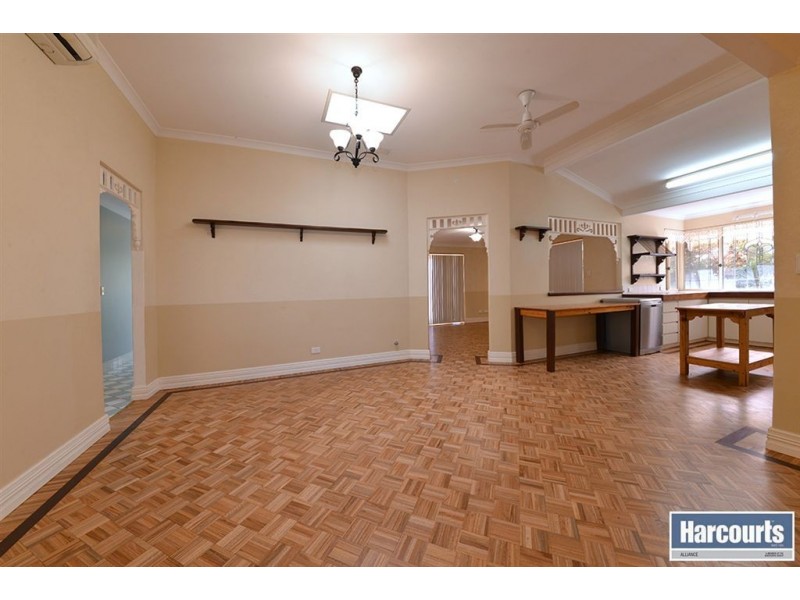 25 Bergalia Mews, Currambine WA 6028