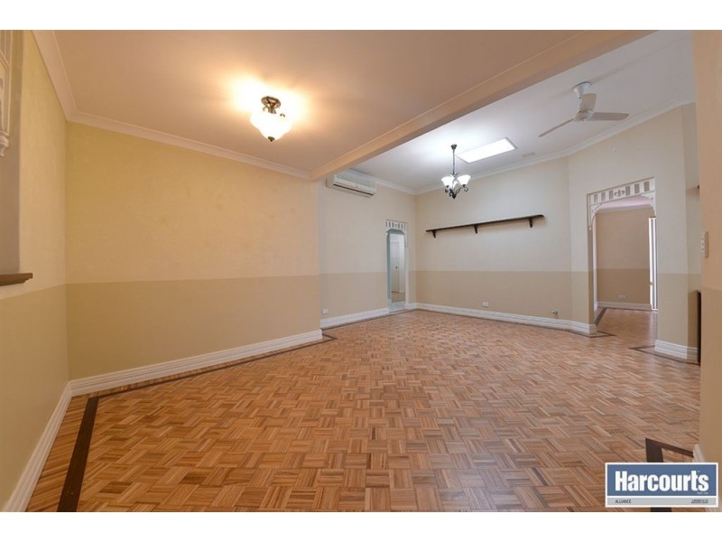 25 Bergalia Mews, Currambine WA 6028