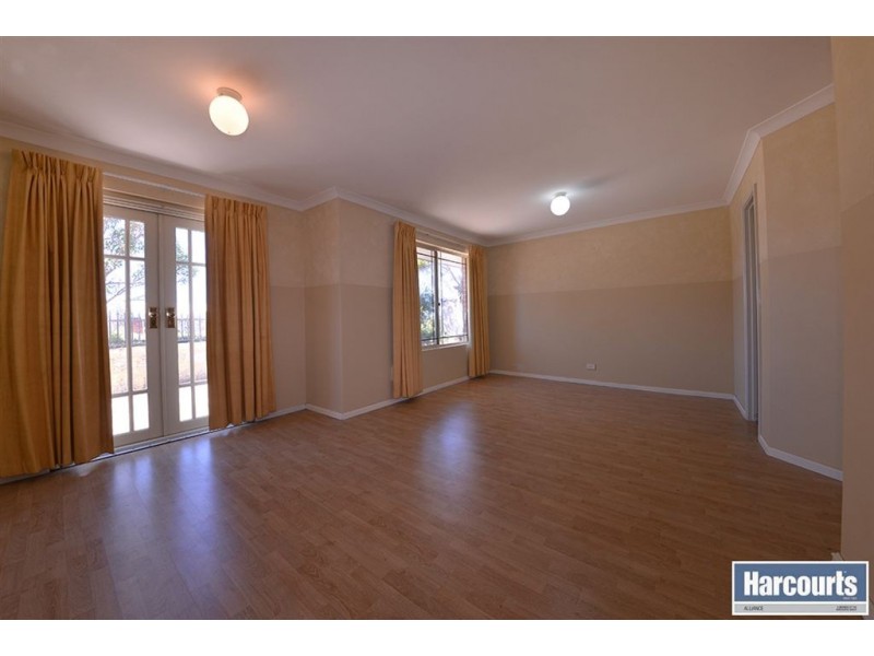 25 Bergalia Mews, Currambine WA 6028