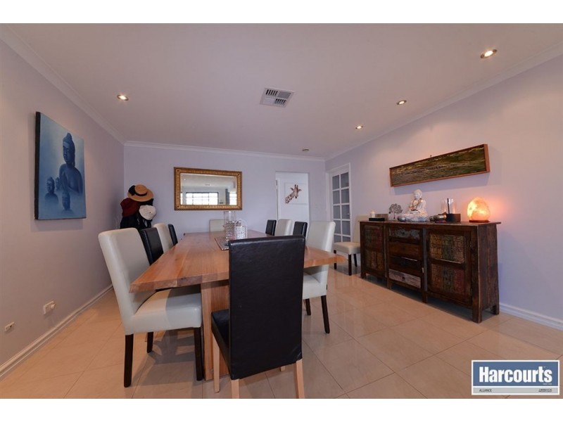 68 Carlton Turn, Currambine WA 6028