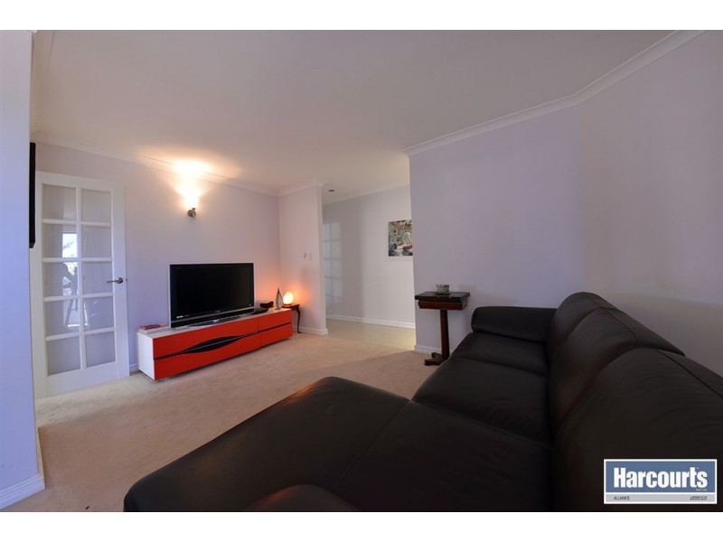 68 Carlton Turn, Currambine WA 6028