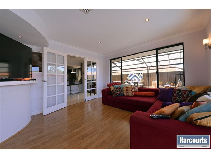 68 Carlton Turn, Currambine WA 6028
