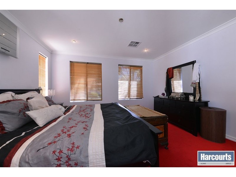 68 Carlton Turn, Currambine WA 6028