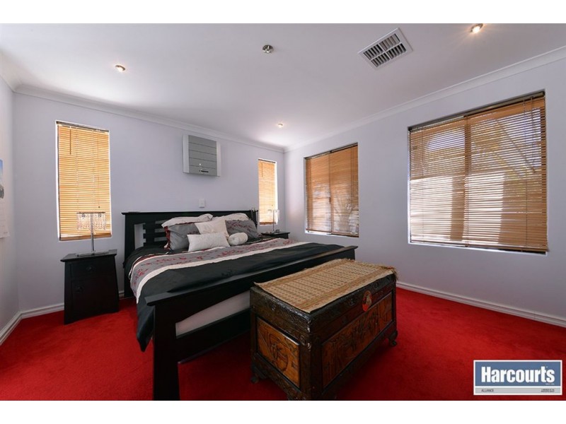 68 Carlton Turn, Currambine WA 6028