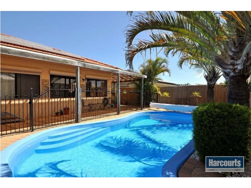 5 Berkley Road, Marangaroo WA 6064