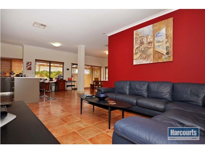 5 Berkley Road, Marangaroo WA 6064