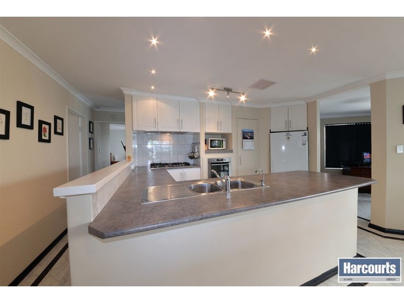 6 Yale Lane, Currambine WA 6028