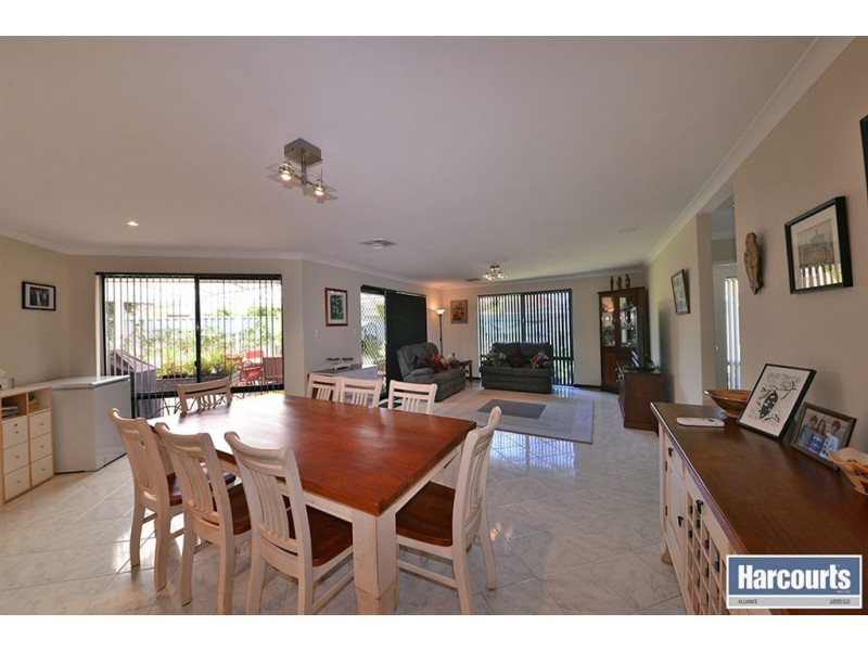 6 Yale Lane, Currambine WA 6028