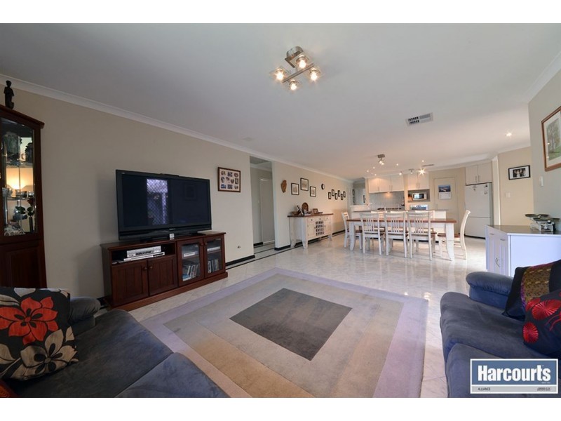 6 Yale Lane, Currambine WA 6028