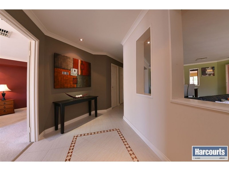6 La Grange Loop, Currambine WA 6028