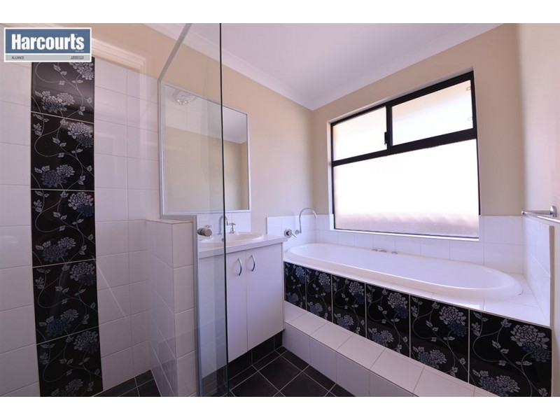 140 Eddystone Avenue, Craigie WA 6025