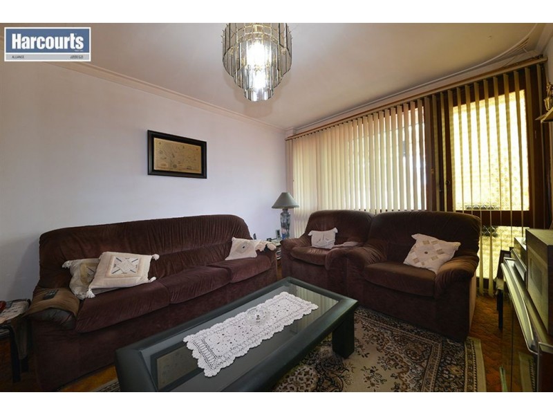 6 Eagle Street, Craigie WA 6025