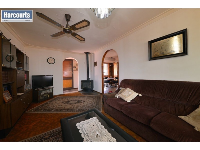 6 Eagle Street, Craigie WA 6025