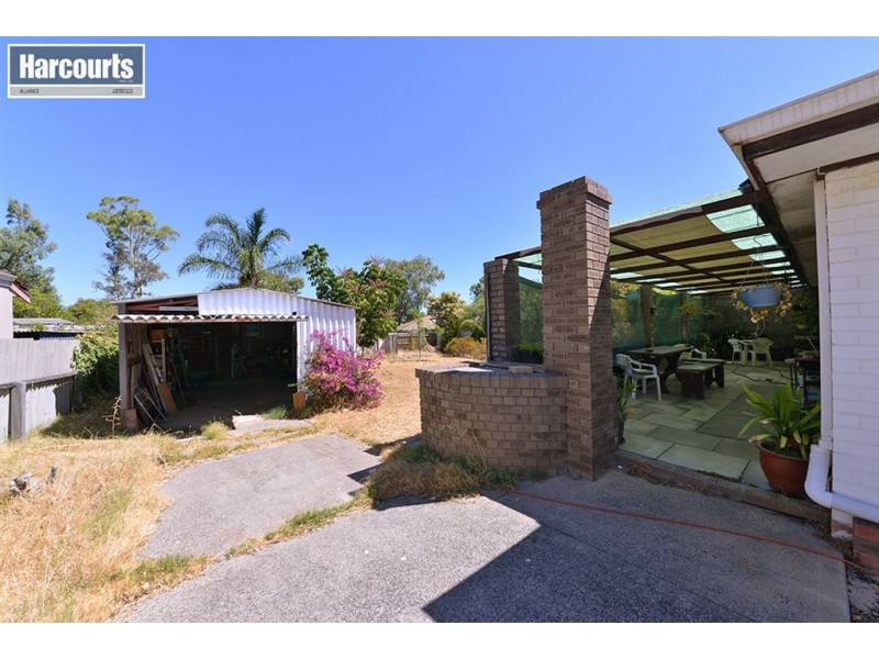 6 Eagle Street, Craigie WA 6025