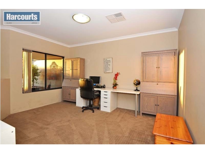 10 Beckman Road, Tapping WA 6065