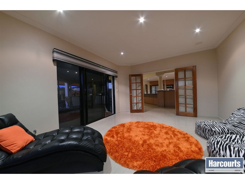 36 Romano Crescent, Iluka WA 6028