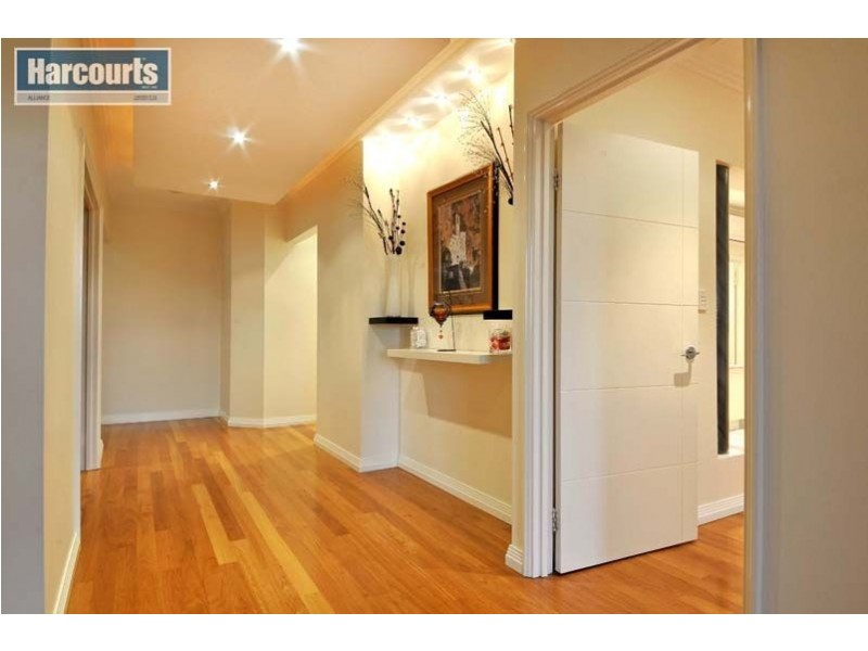 14 Kembla Circle, Madeley WA 6065