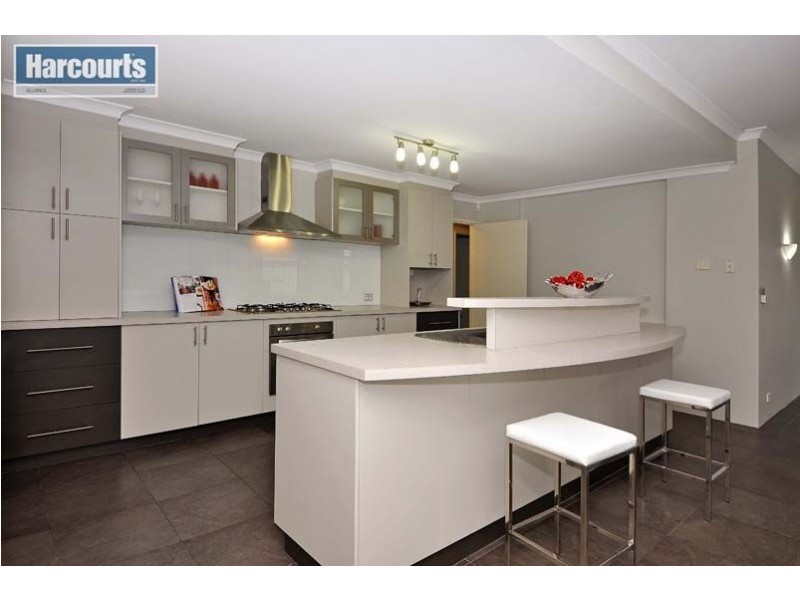 14 Olivedale Road, Madeley WA 6065