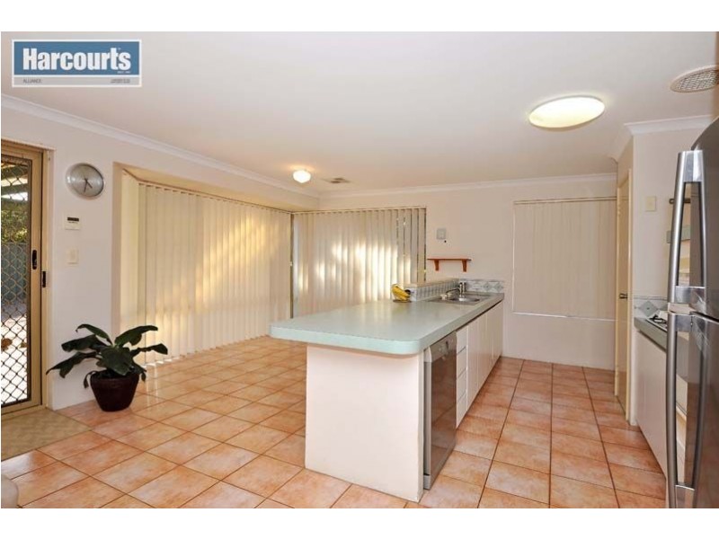 9 Lowana Court, Currambine WA 6028