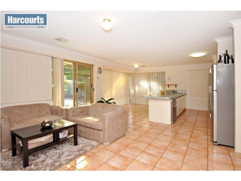 9 Lowana Court, Currambine WA 6028