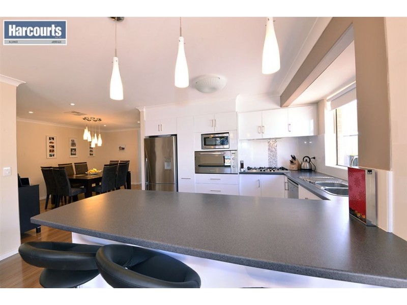 9 Figtree Place, Beechboro WA 6063