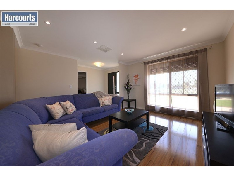 9 Figtree Place, Beechboro WA 6063