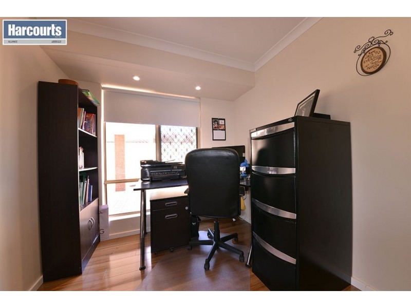 9 Figtree Place, Beechboro WA 6063