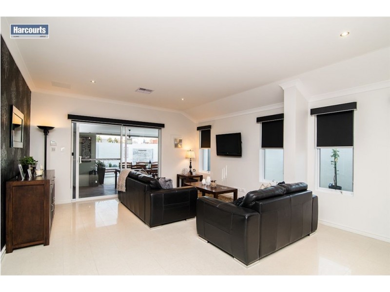 26 Topsail Loop, Alkimos WA 6038