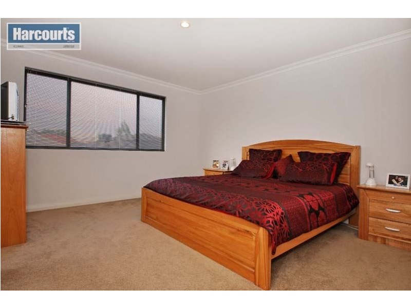 33 Susan Road, Madeley WA 6065