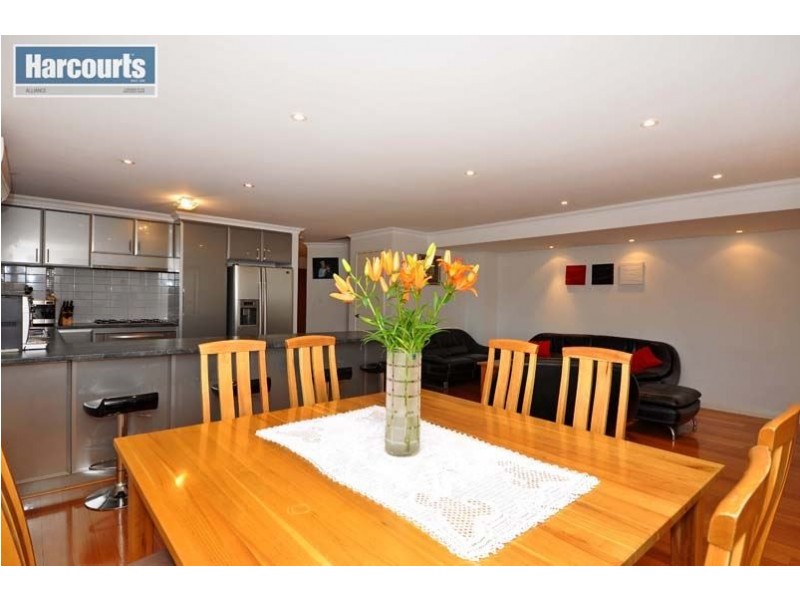 33 Susan Road, Madeley WA 6065