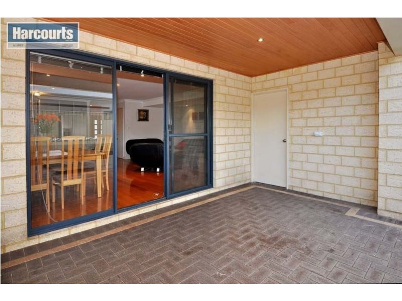 33 Susan Road, Madeley WA 6065