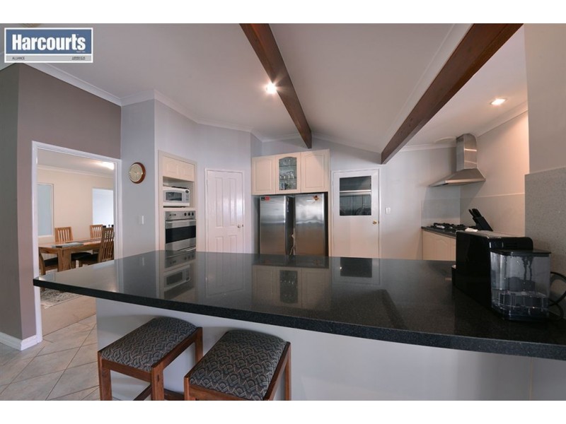 11 Raffles Court, Currambine WA 6028