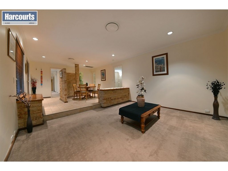 15 Lucerne Gardens, Edgewater WA 6027