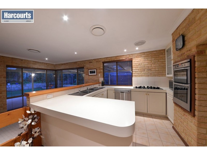 15 Lucerne Gardens, Edgewater WA 6027