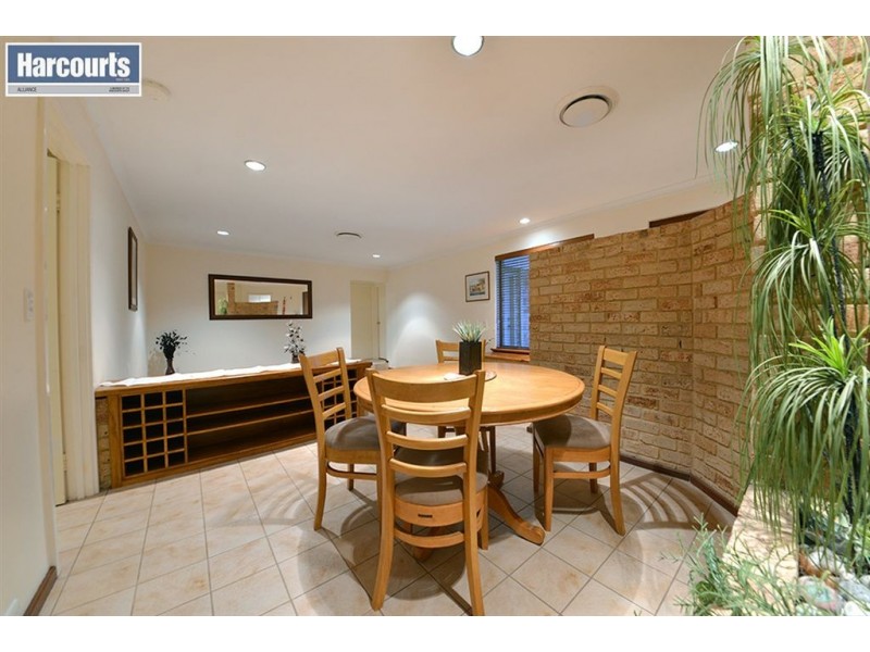 15 Lucerne Gardens, Edgewater WA 6027