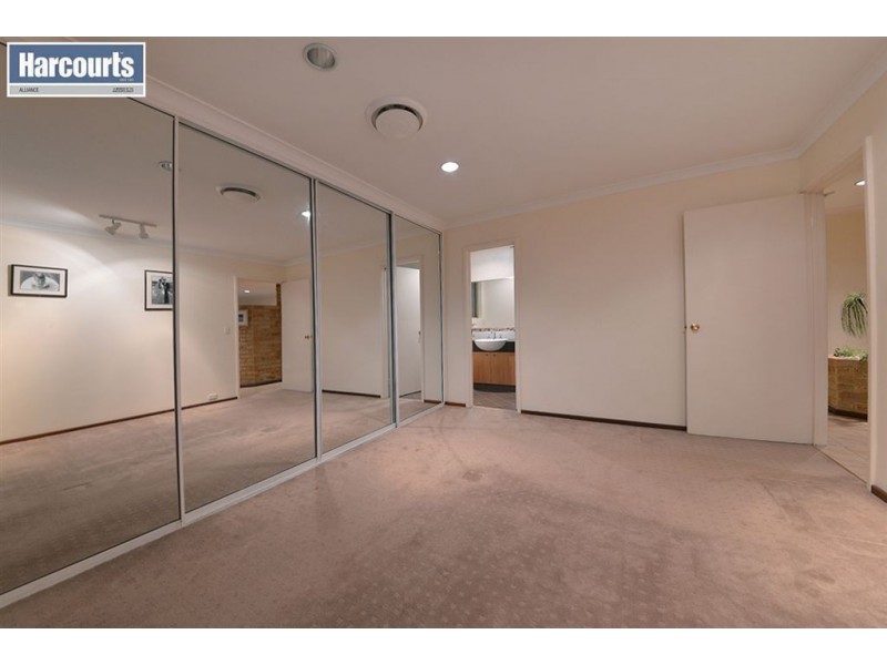 15 Lucerne Gardens, Edgewater WA 6027