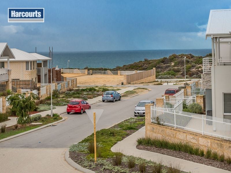 14 Sandbar Street, Yanchep WA 6035