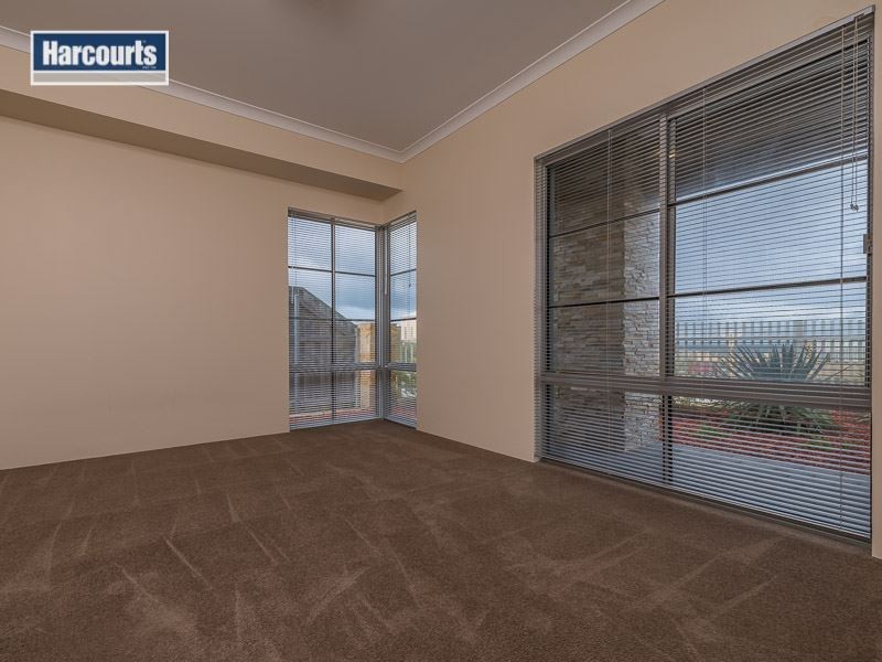 14 Sandbar Street, Yanchep WA 6035