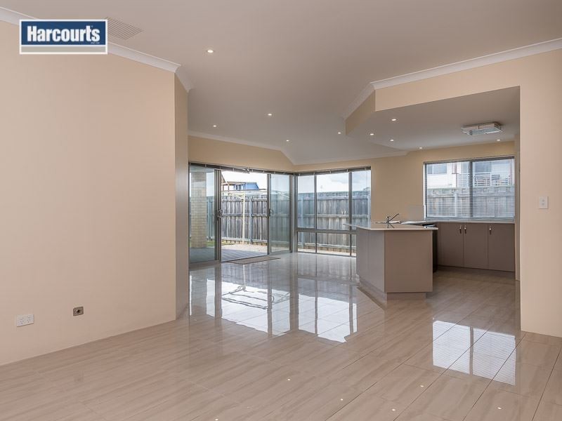 14 Sandbar Street, Yanchep WA 6035