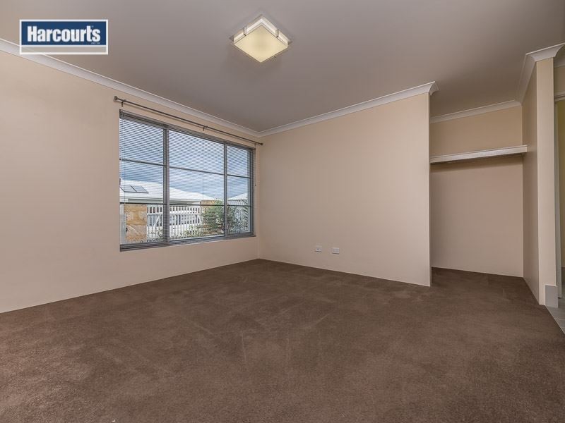 14 Sandbar Street, Yanchep WA 6035