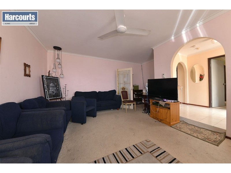 52 Treetop Avenue, Edgewater WA 6027