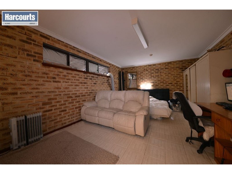 52 Treetop Avenue, Edgewater WA 6027