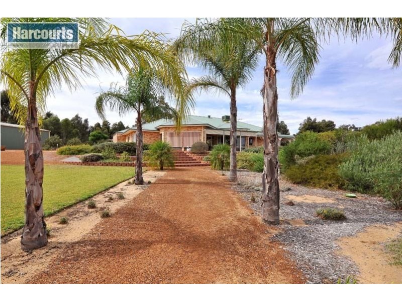 207 Santa Gertrudis Drive, Lower Chittering WA 6084