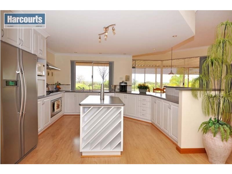 207 Santa Gertrudis Drive, Lower Chittering WA 6084