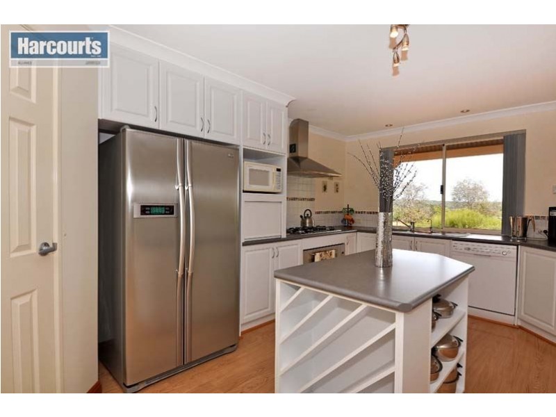 207 Santa Gertrudis Drive, Lower Chittering WA 6084