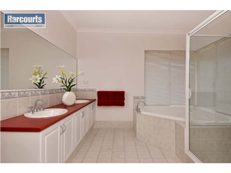 207 Santa Gertrudis Drive, Lower Chittering WA 6084