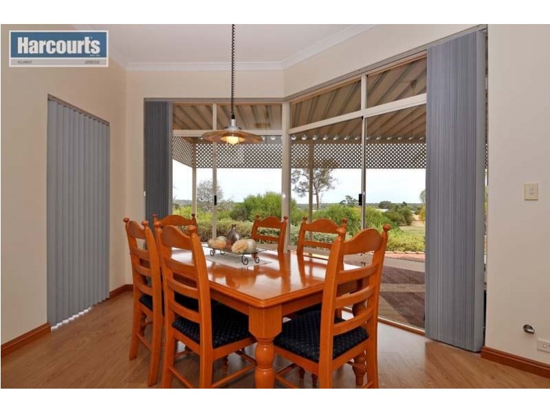207 Santa Gertrudis Drive, Lower Chittering WA 6084