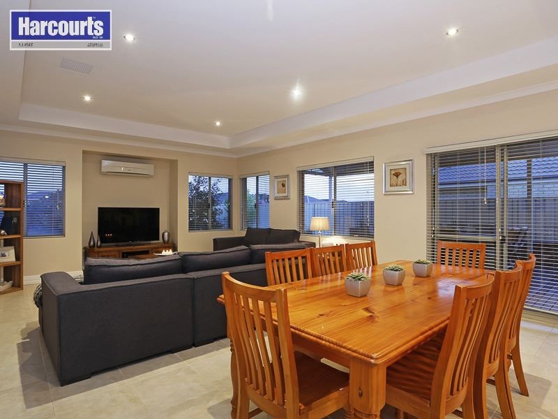 28 Bingarra Crescent, Tapping WA 6065