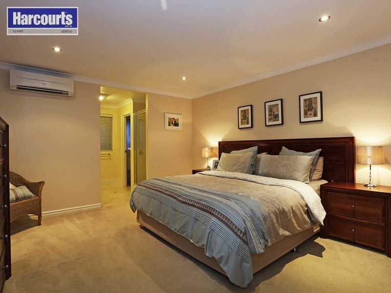 28 Bingarra Crescent, Tapping WA 6065