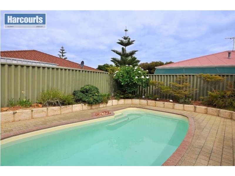 4 Arbroath Circle, Kinross WA 6028